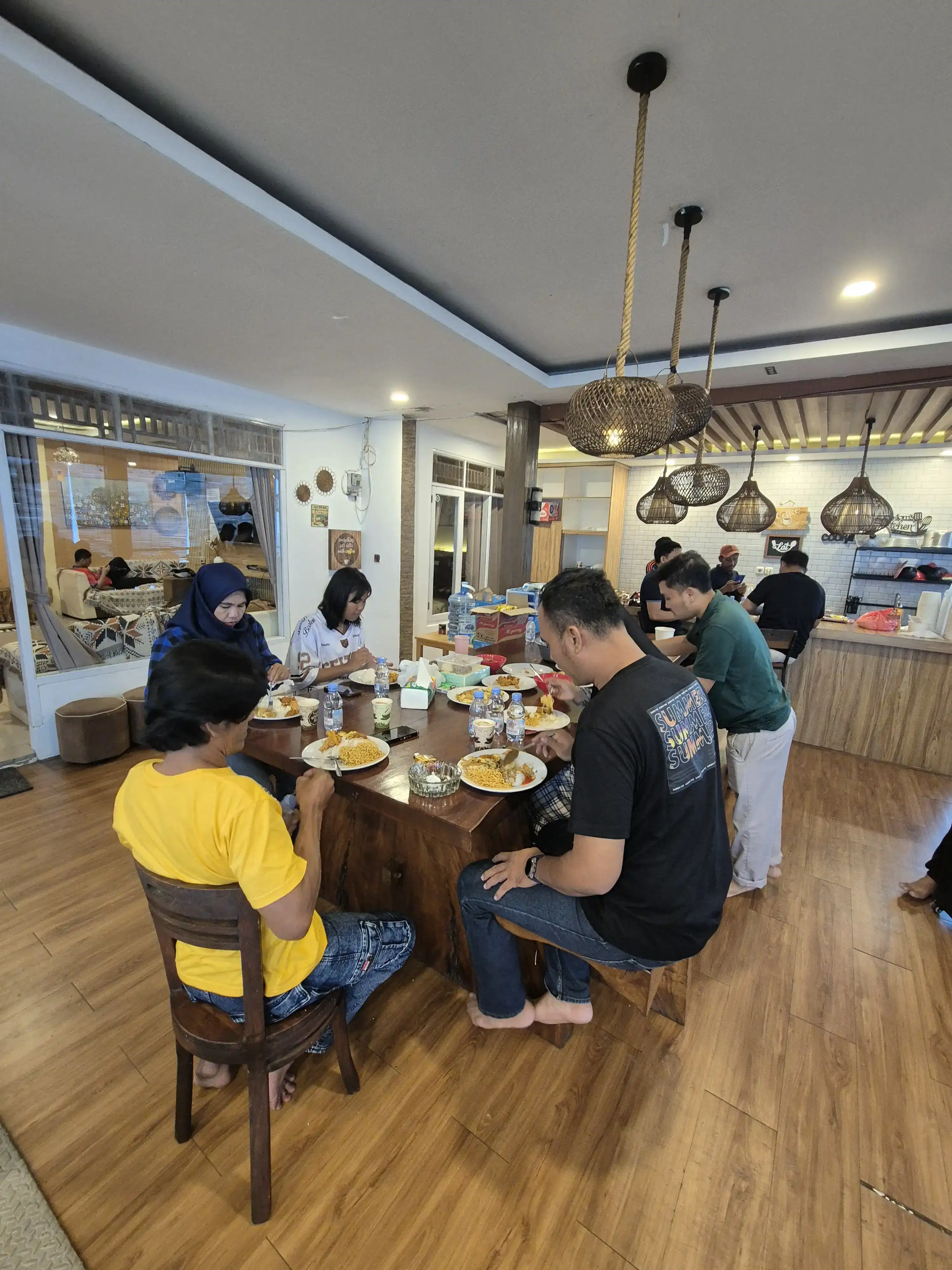 Villa The Ayesha Villa 4 - Sewa Villa Mewah di Puncak Bogor 5 Kamar Tidur untuk 35 Tamu